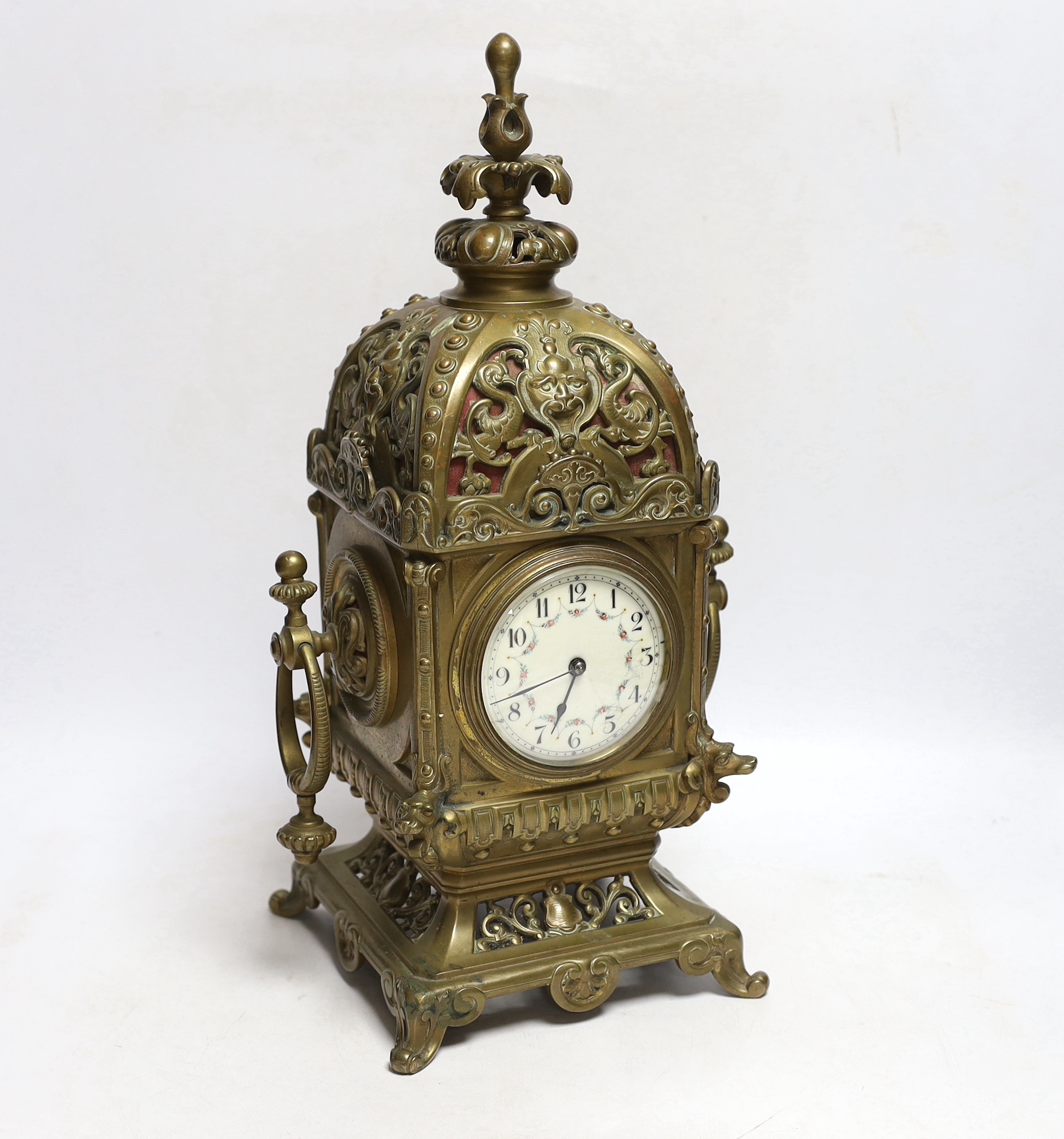 A brass French mantel timepiece with balance escapement, 4cm high